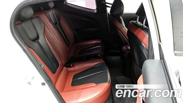 Hyundai Veloster 2020