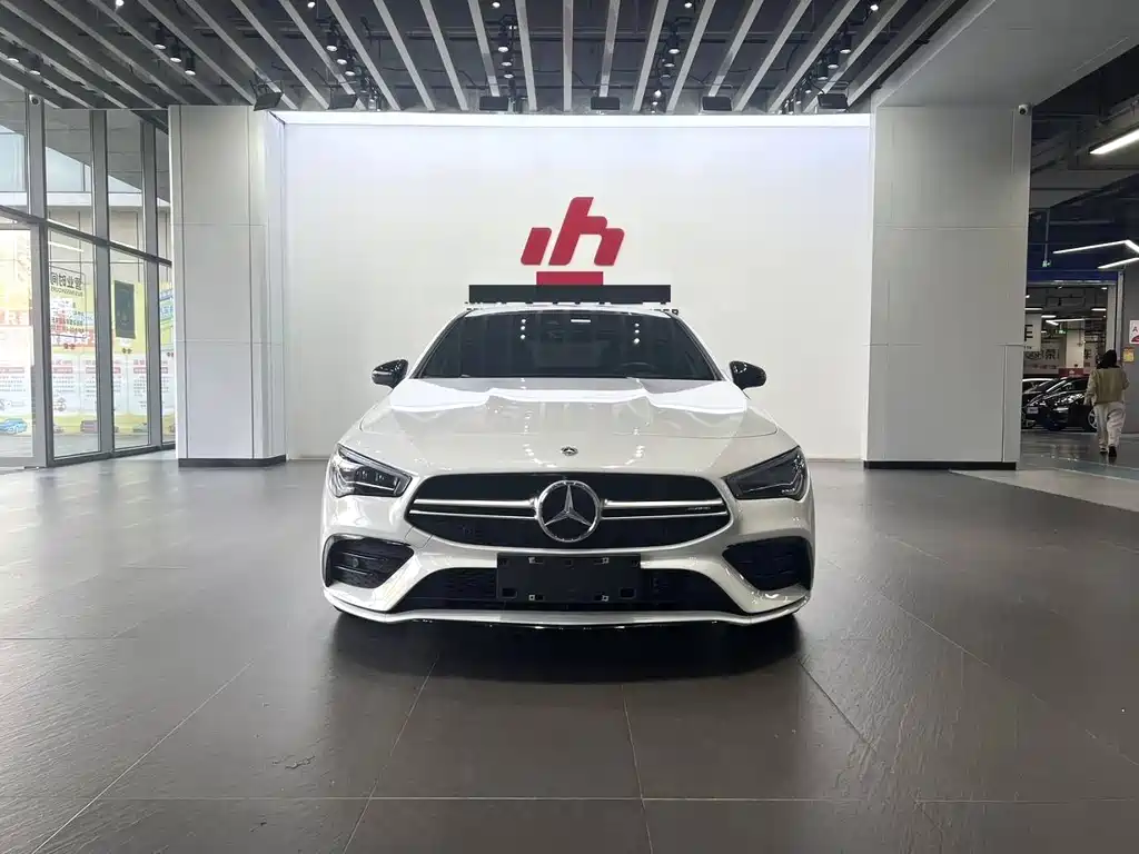 Mercedes-Benz CLA AMG 2021