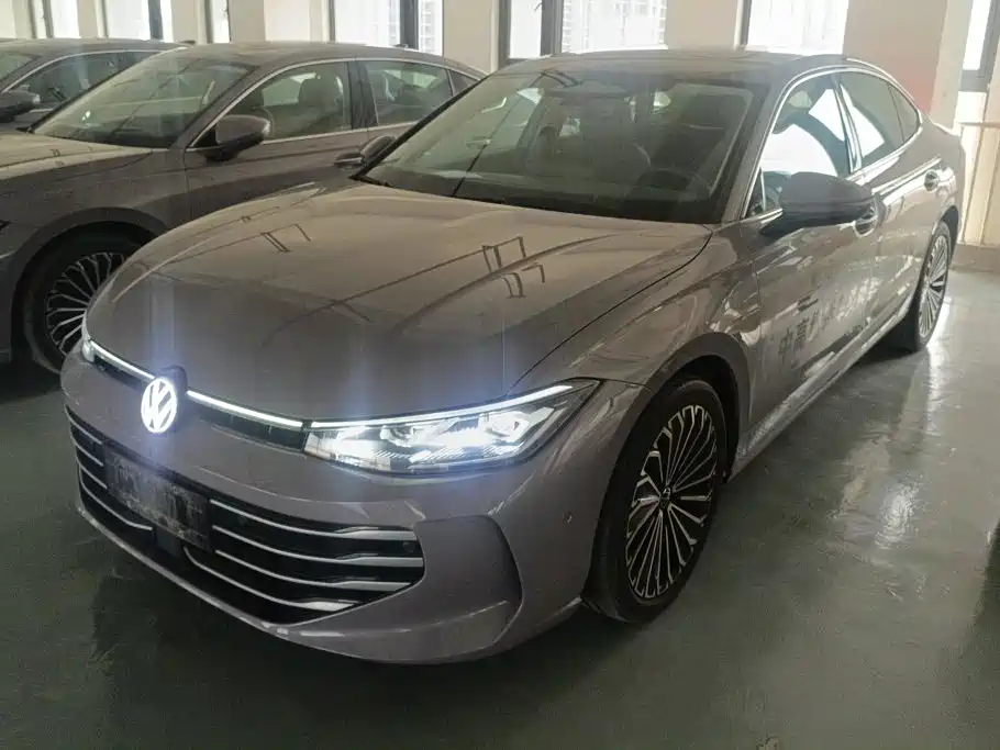 Volkswagen Passat 2024