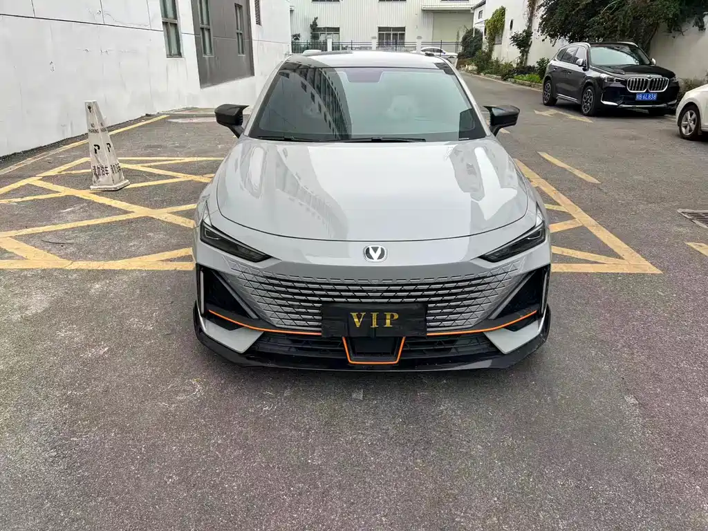 Changan UNI-V 2022