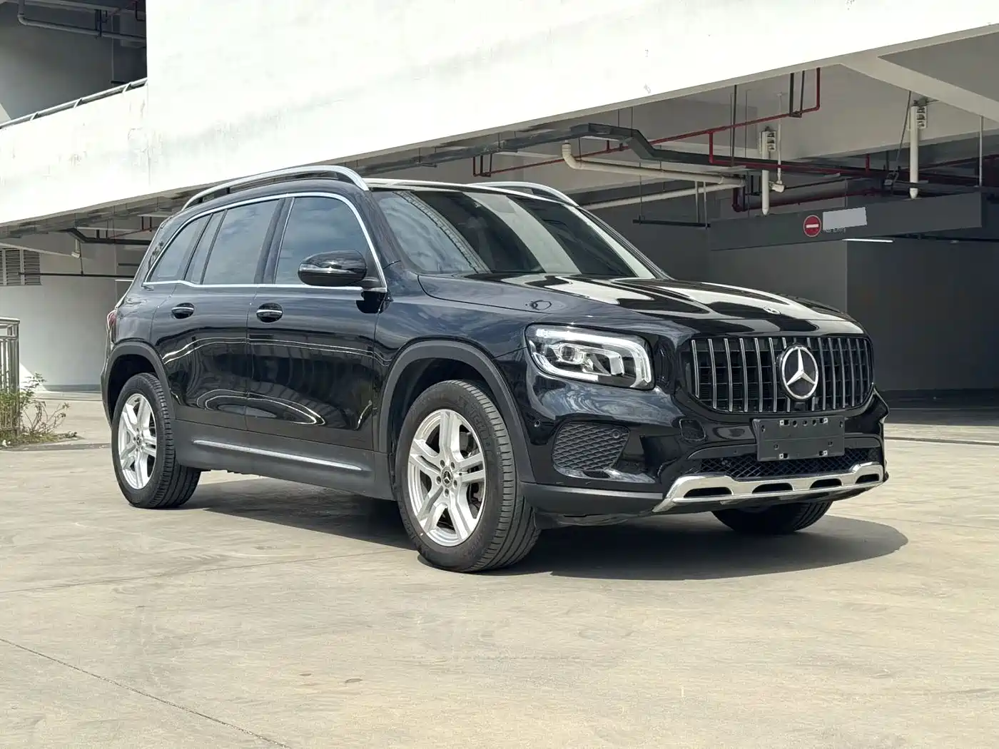 Mercedes-Benz GLB 2023