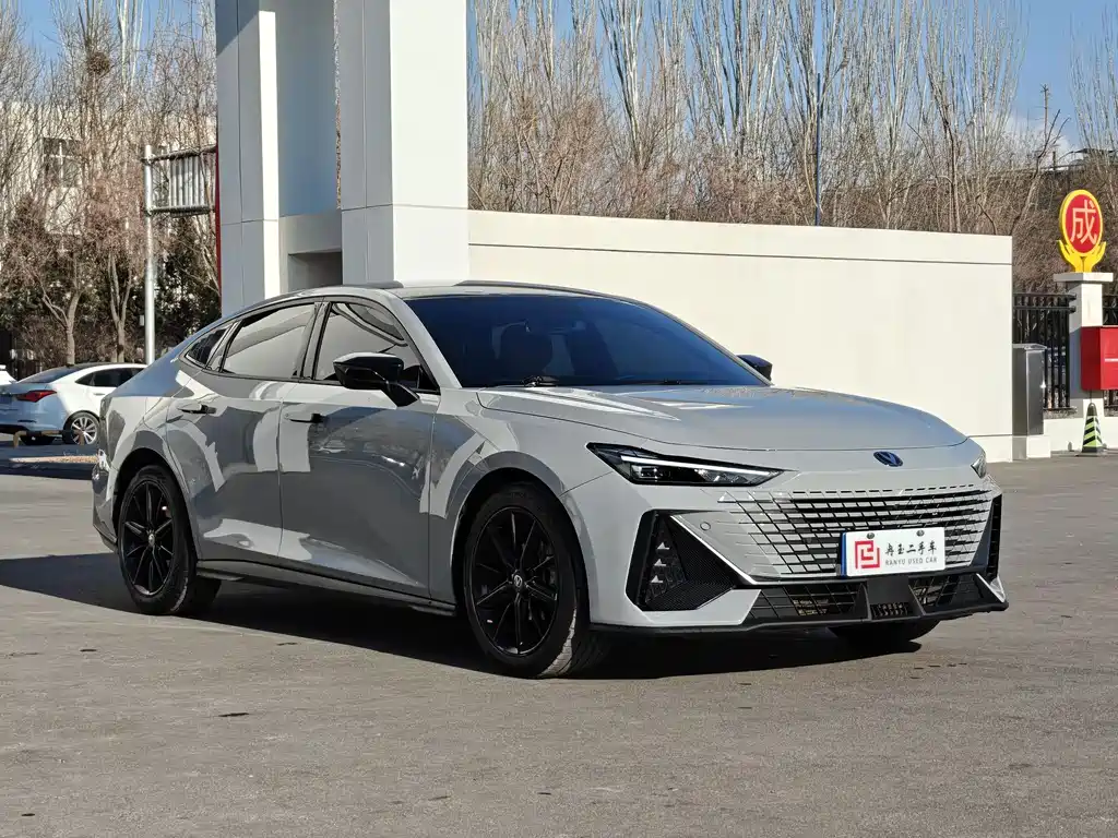Changan UNI-V 2023