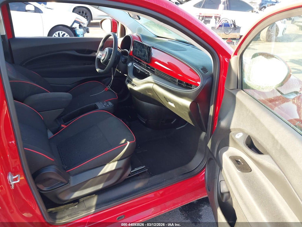 Fiat 500E 2024