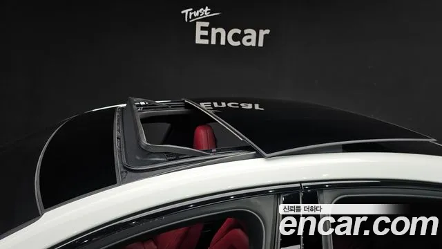 Porsche Panamera 2021