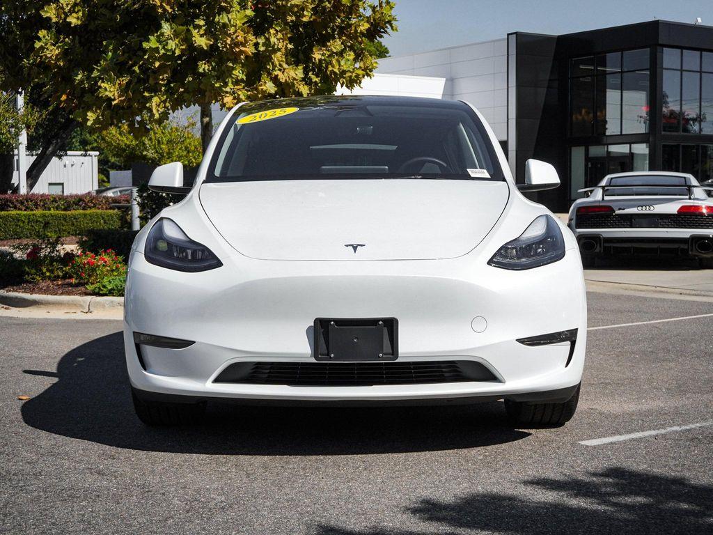 Tesla Model Y 2025