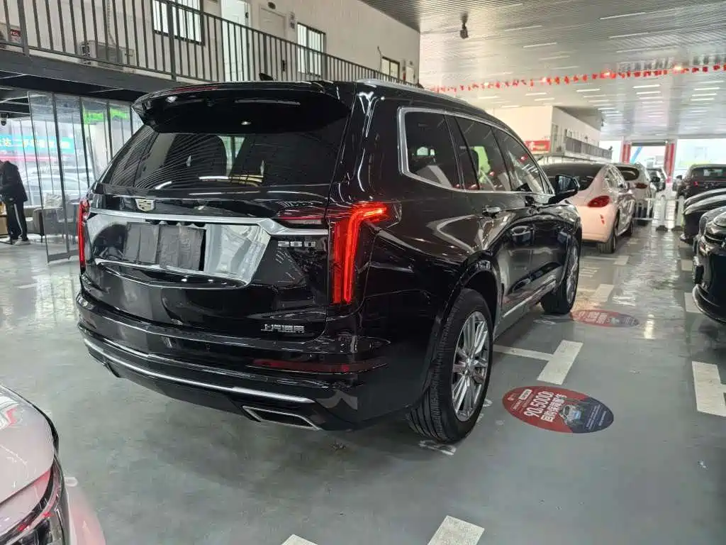 Cadillac XT6 2021