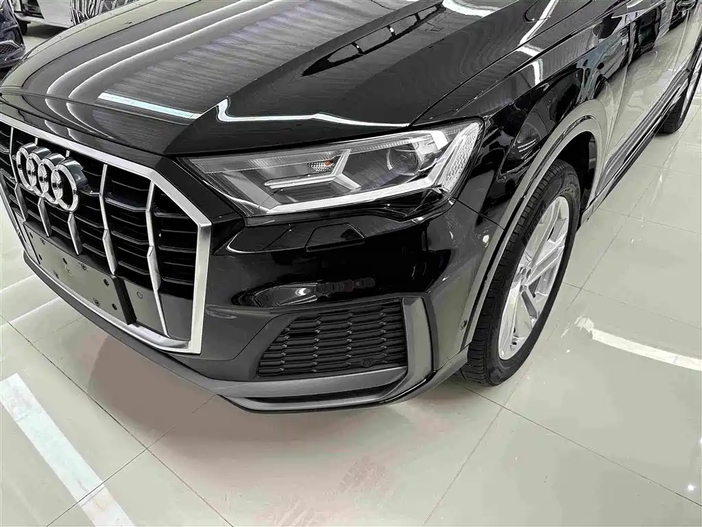 Audi Q7 2023