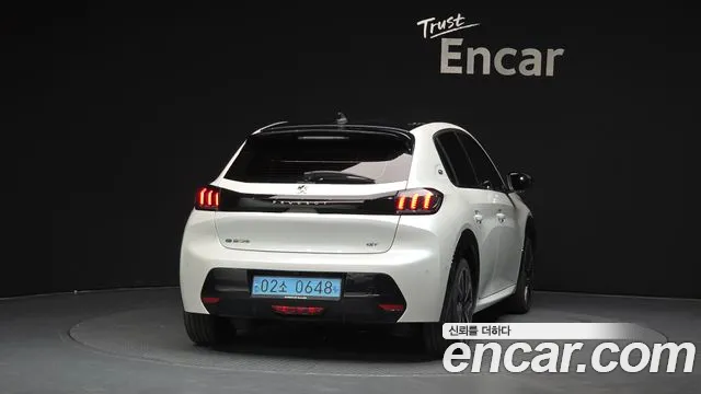 Peugeot 208 2022