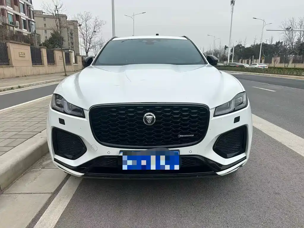Jaguar F-Pace 2024