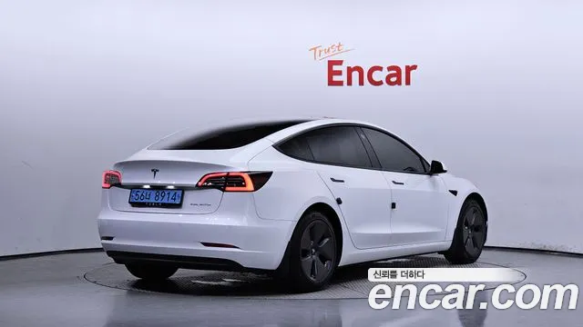 Tesla Model 3 2022