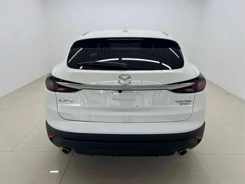 Mazda CX-4 2023