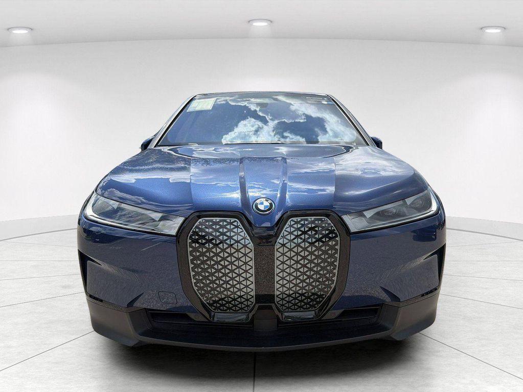 BMW iX 2023
