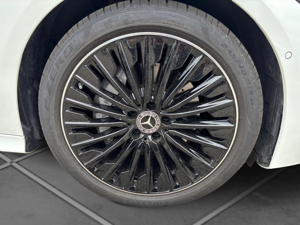 Mercedes-Benz CLE 200 2025