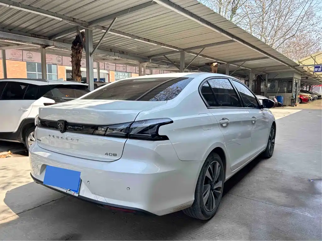 Peugeot 408 2024