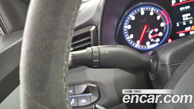 Hyundai Veloster 2020