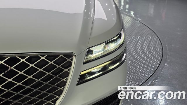 Genesis G80 2023