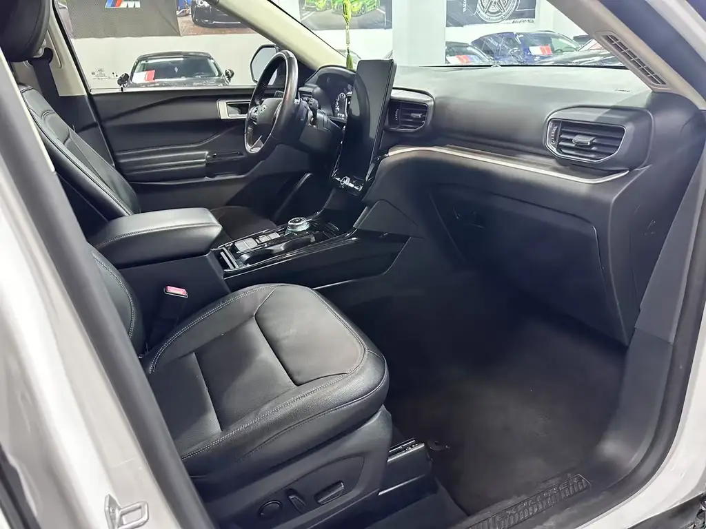 Ford Explorer 2021