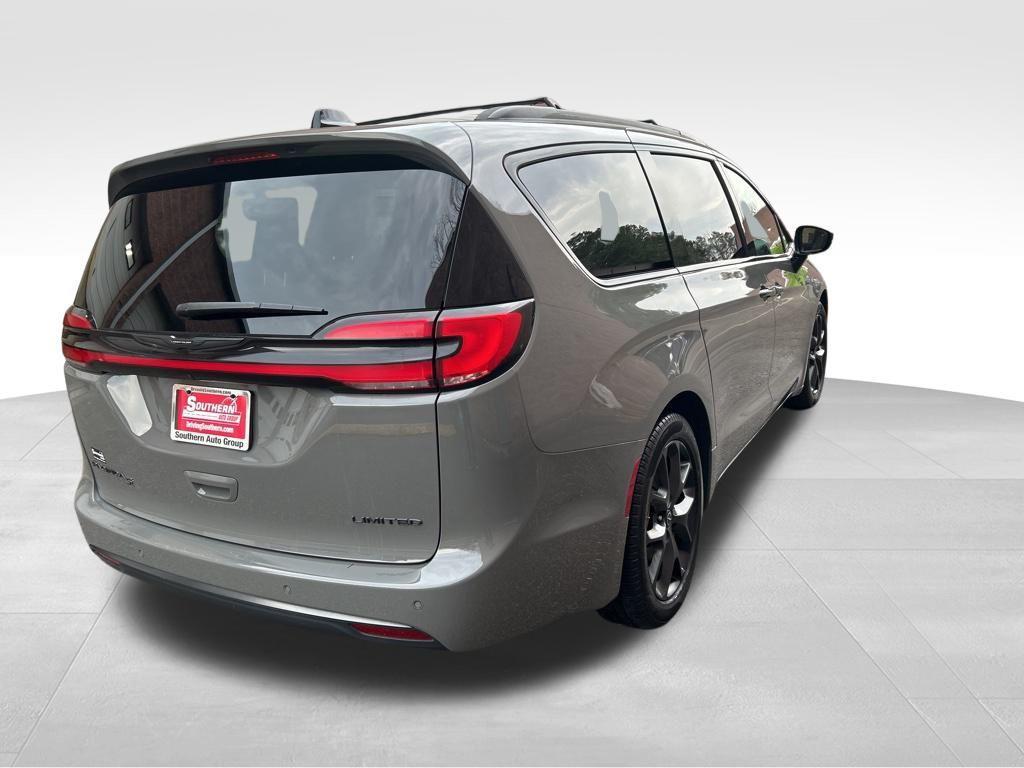 Chrysler Pacifica 2025