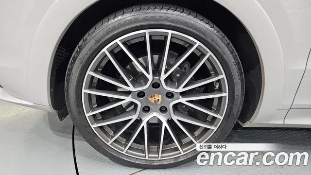 Porsche Cayenne 2023
