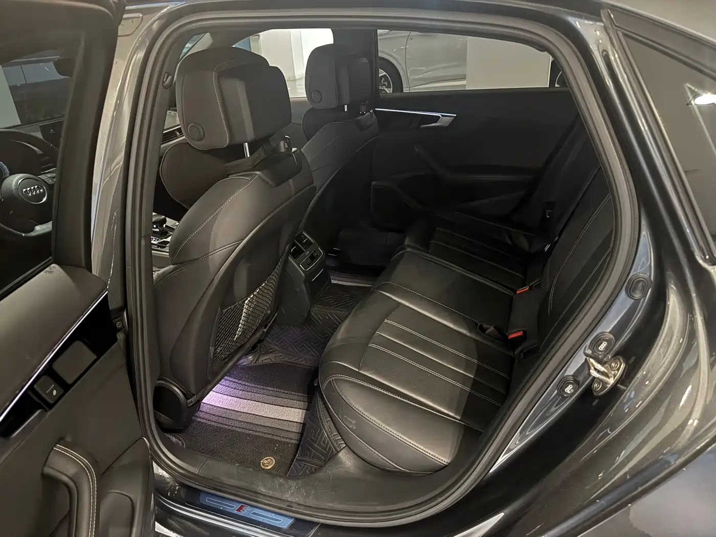 Audi A4 2023
