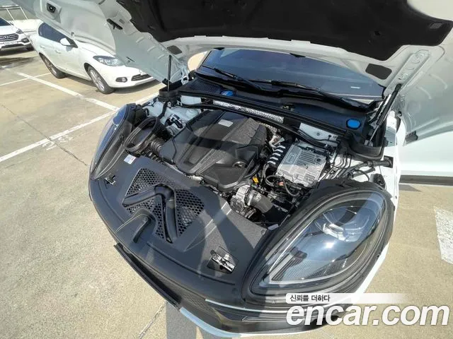 Porsche Macan 2023