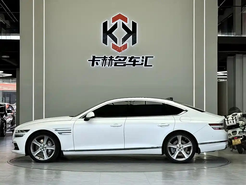 Genesis G80 2023
