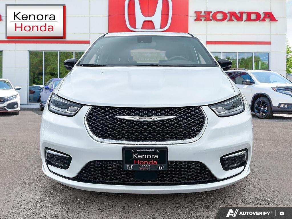 Chrysler Pacifica 2024