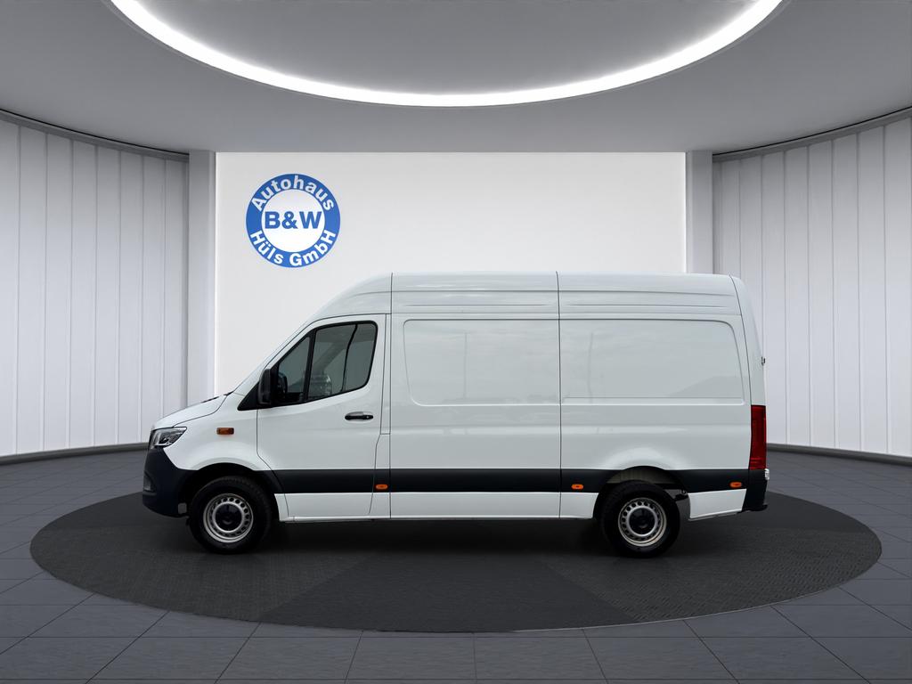 Mercedes-Benz SPRINTER 2024