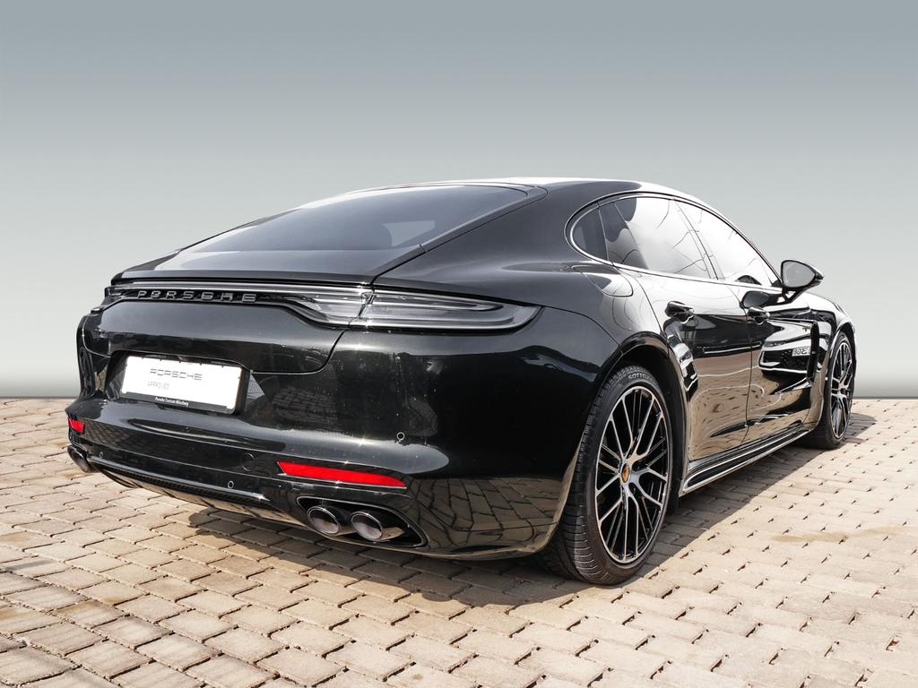 Porsche Panamera 2021