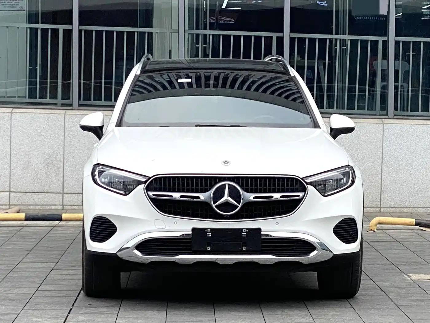 Mercedes-Benz GLC 2023