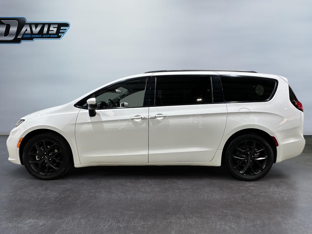 Chrysler Pacifica 2023
