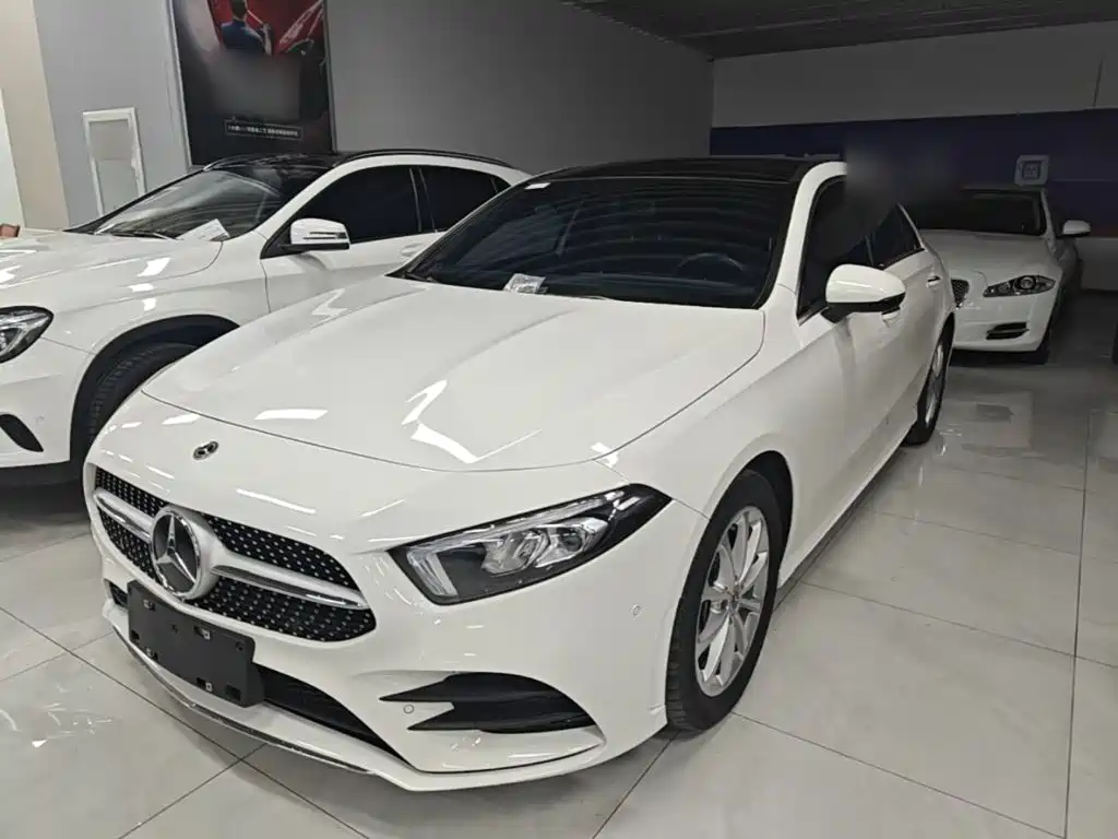 Mercedes-Benz A-Класс 2022