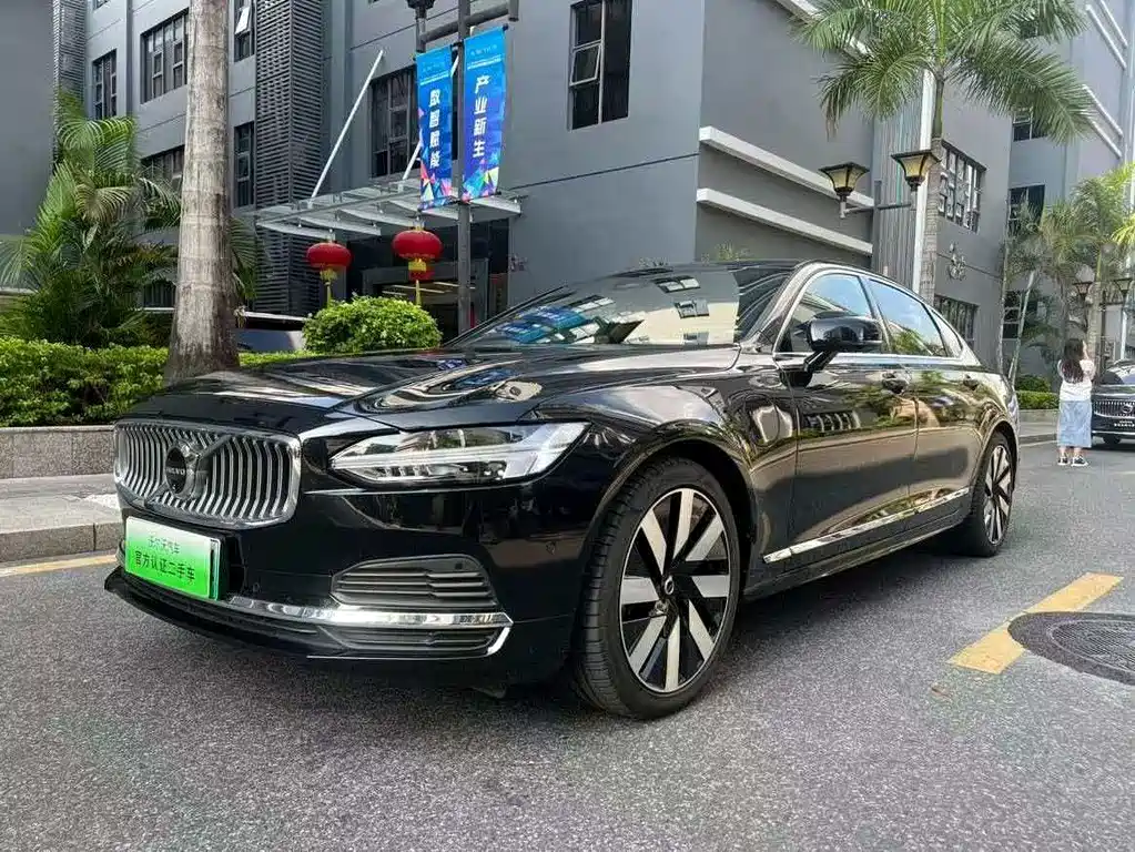 Volvo S90 2024