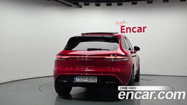 Porsche Macan 2022