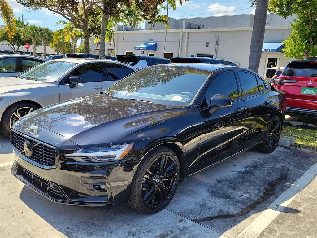 Volvo S60 2023