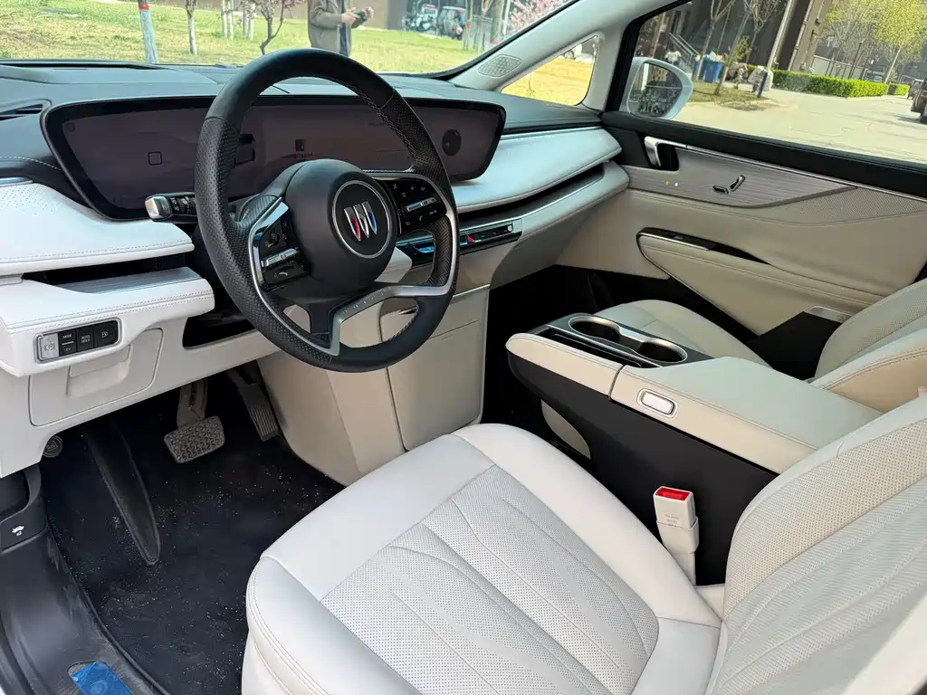 Buick GL8 2025