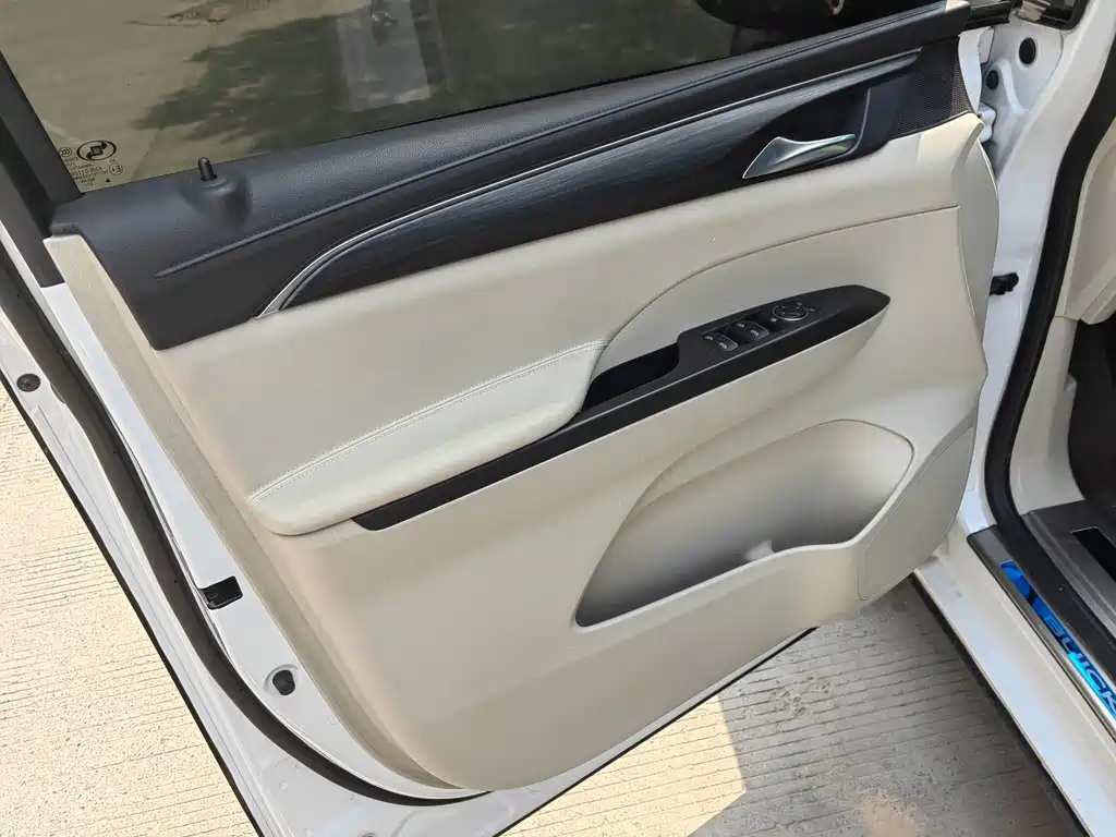 Buick GL8 2022