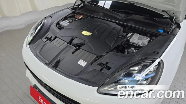 Porsche Cayenne 2021