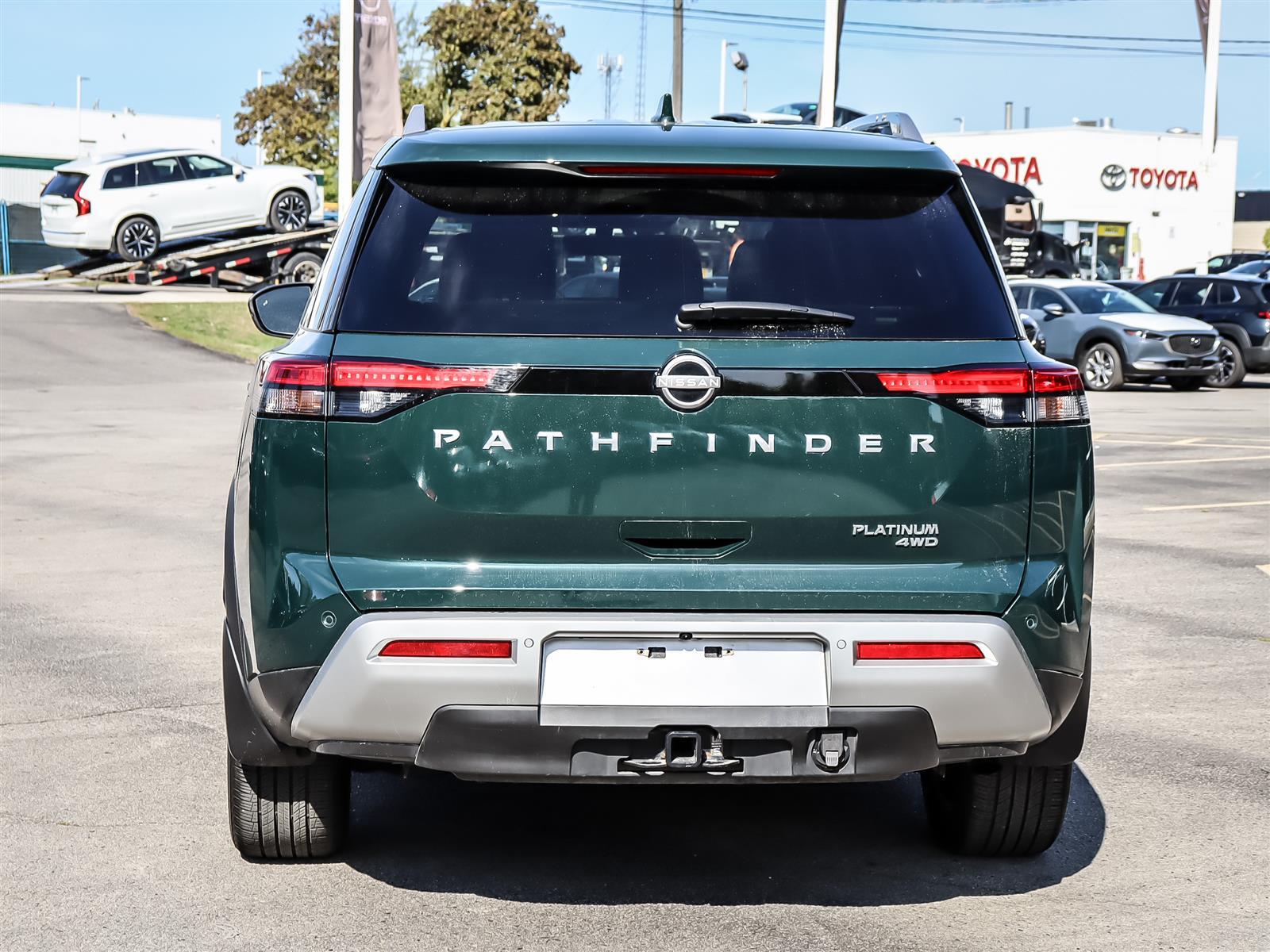 Nissan Pathfinder 2024