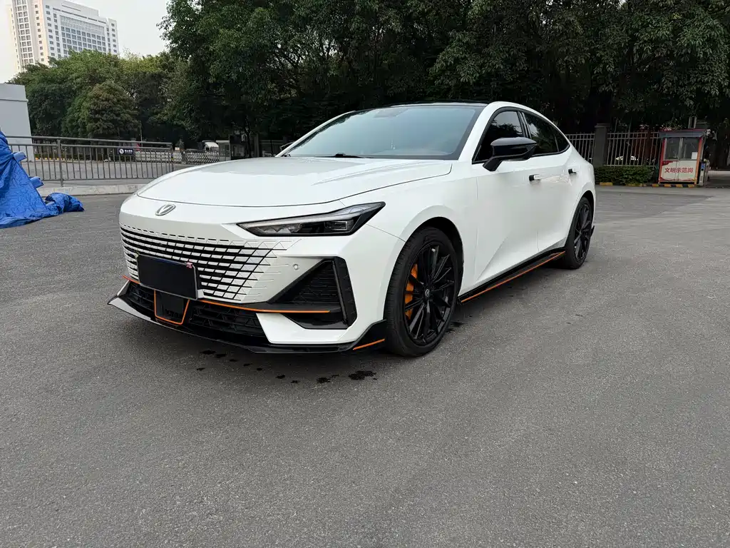 Changan UNI-V 2022