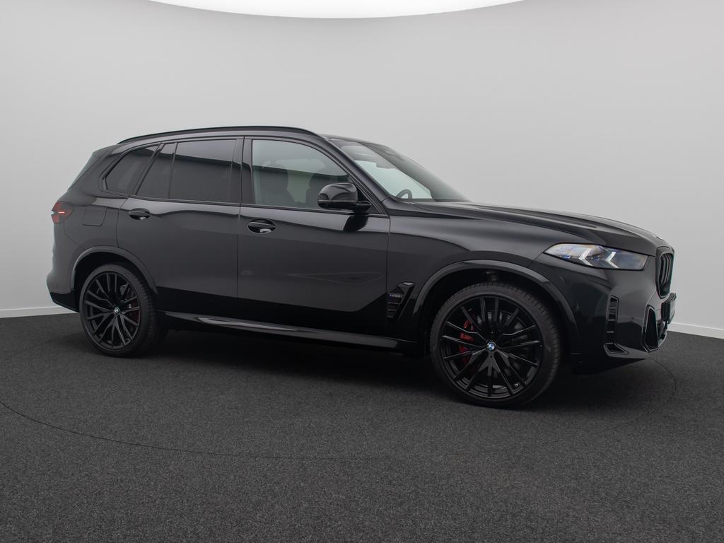 BMW X5 M60 2024