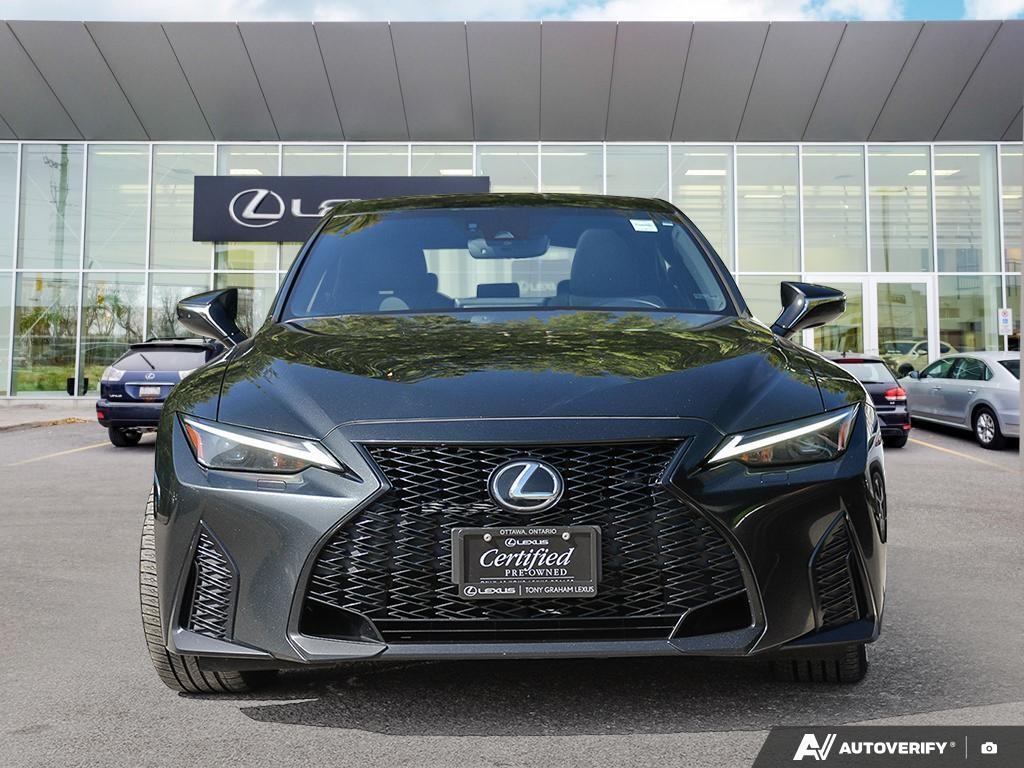 Lexus IS 2021