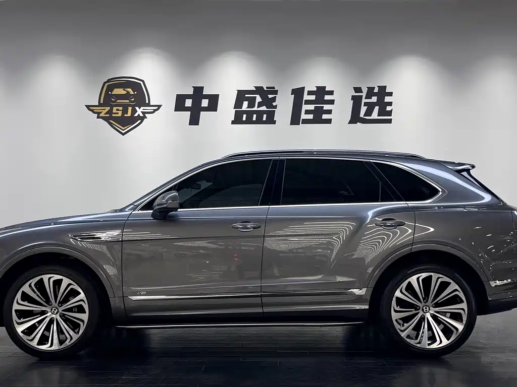 Bentley Bentayga 2021