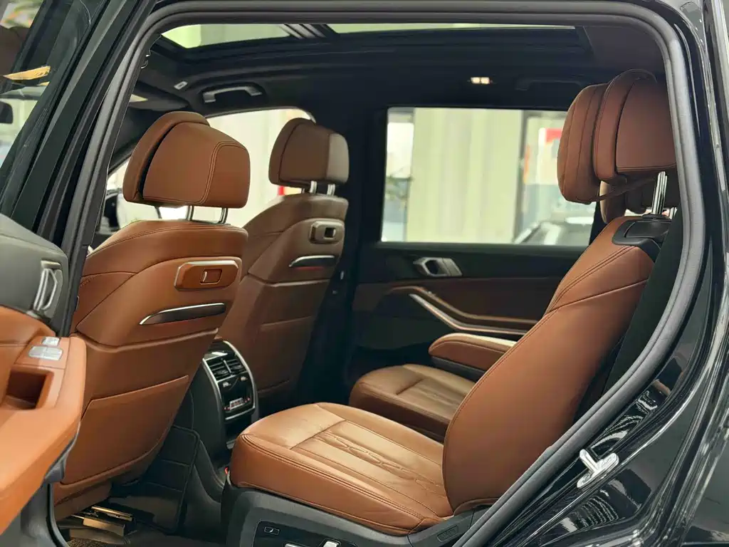 BMW X7 2023
