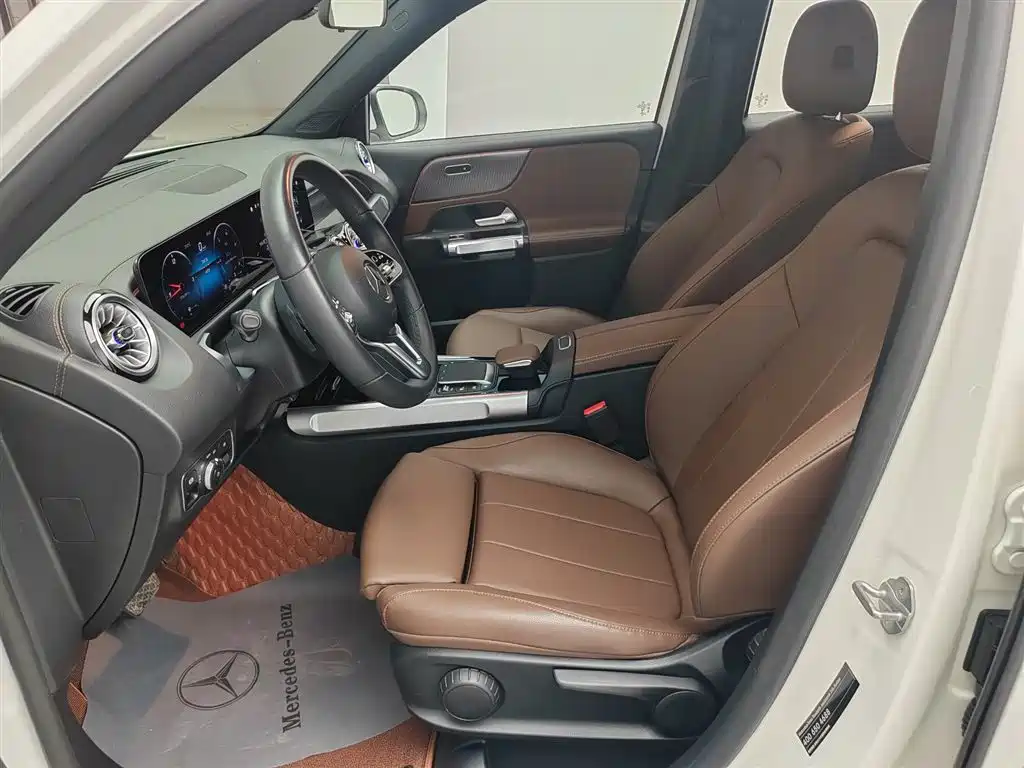 Mercedes-Benz GLB 2026