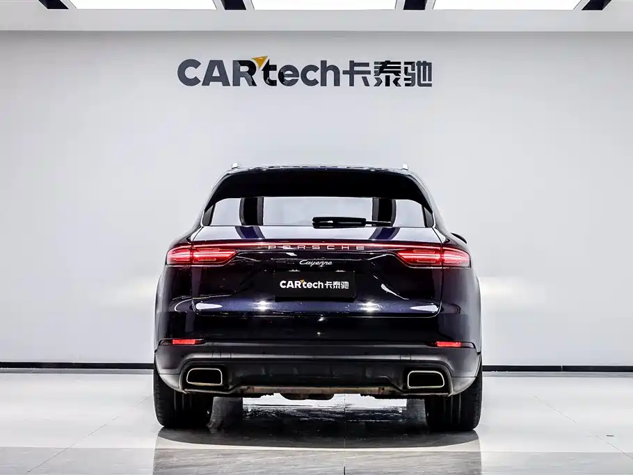 Porsche Cayenne 2021