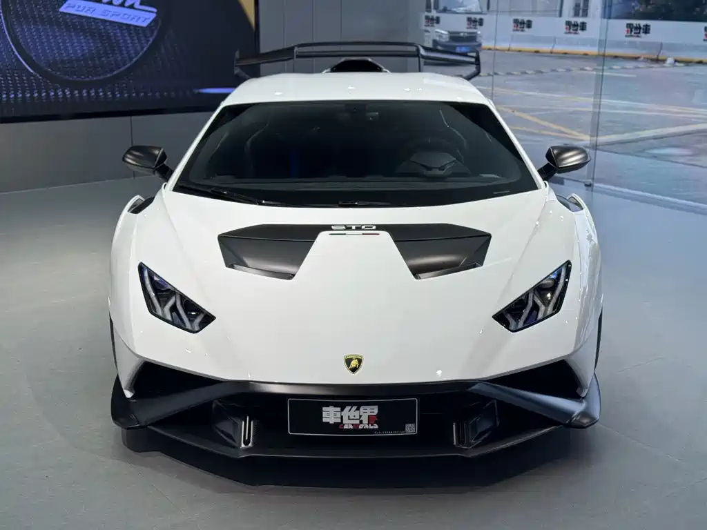 Lamborghini Huracán 2023