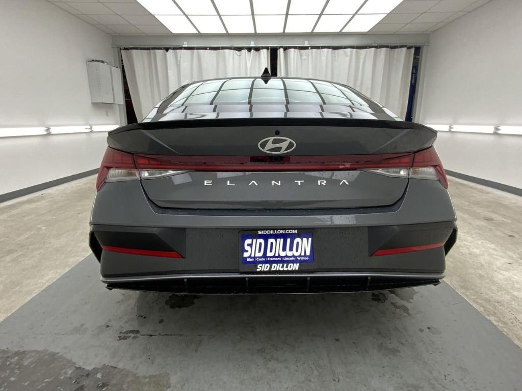 Hyundai Elantra 2026