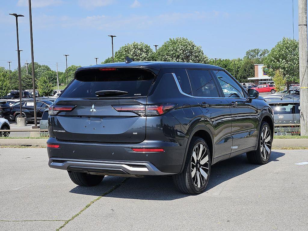 Mitsubishi Outlander 2025