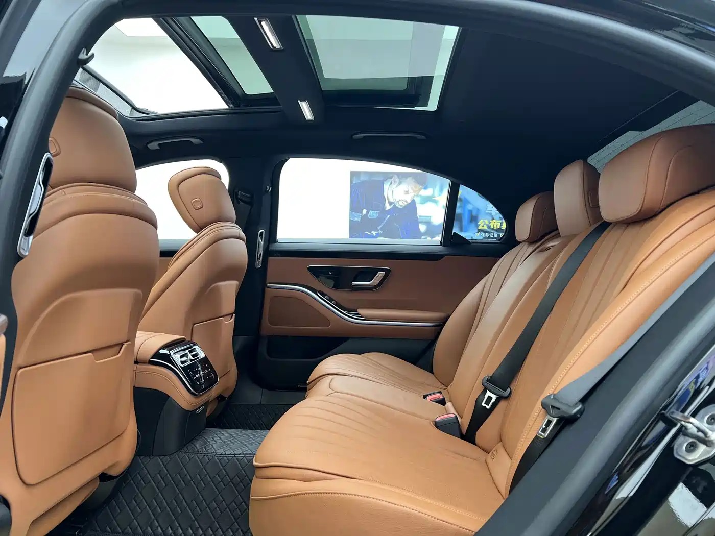 Mercedes-Benz S-Класс 2025